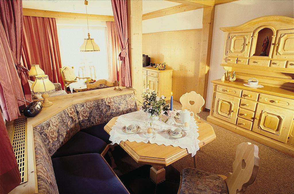 Landhaus Brigitte Bayersoien Pokoj fotografie
